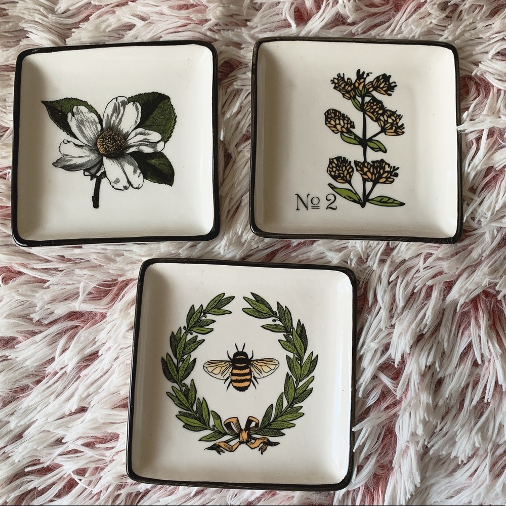 NEW Set or 3 Ceramic Dishes
